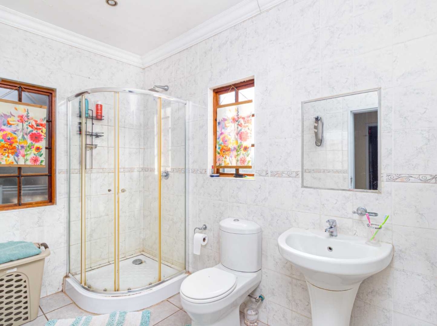 3 Bedroom Property for Sale in Meerhof North West